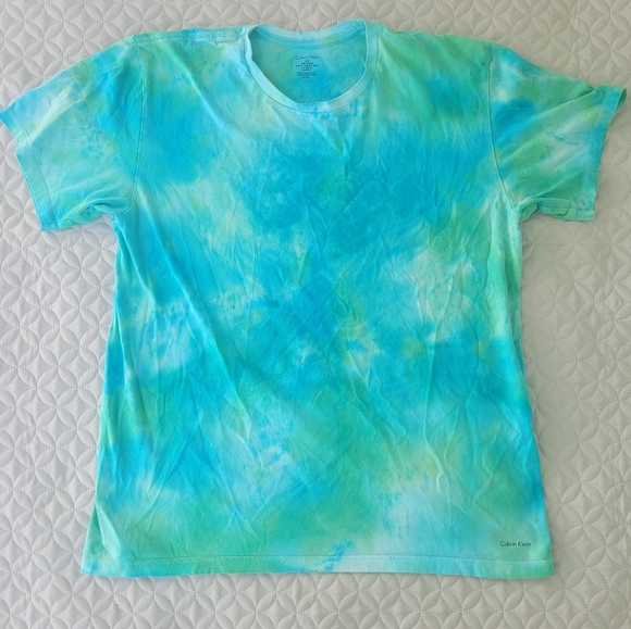 Large Calvin Klein Blue Green Tie Tyed T-Shirt - Picture 1 of 10